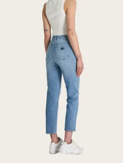 A 94 High Slim - April