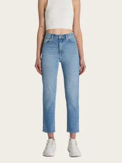 A 94 High Slim Tall - April