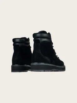 Hiking Suede - Black