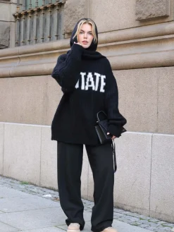 Knitted Logo Sweater - Black